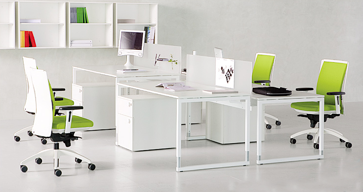 Thiết kế bàn ghế văn phòng cũ thể hiện được phong cách riêng của công ty