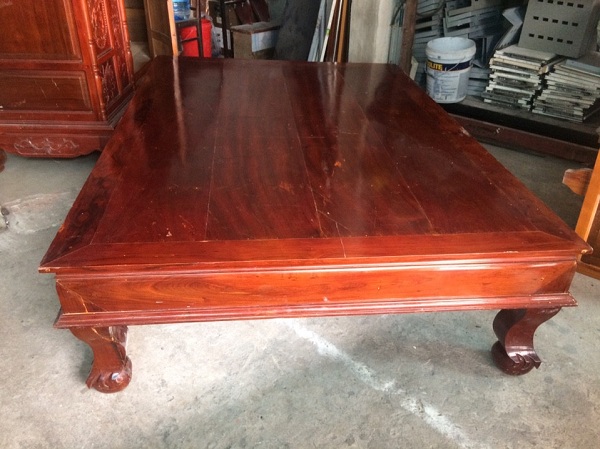 Kho đồ cũ Anh Khoa có nhiều đồ gỗ cũ đẹp