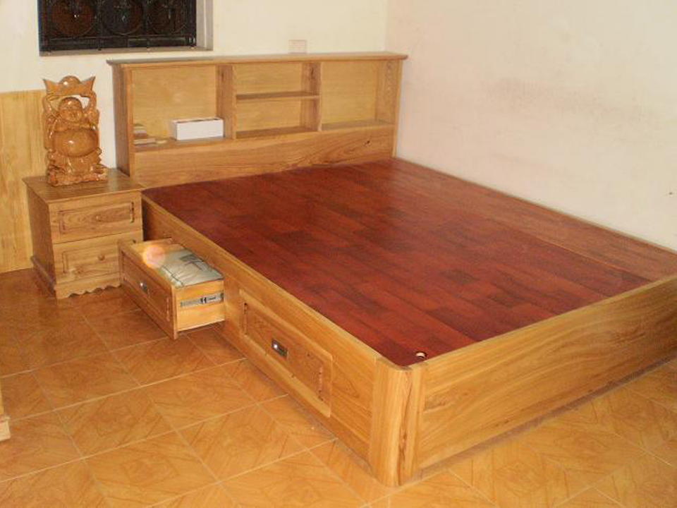 Giường ngủ gỗ cũ đẹp, tiện dụng