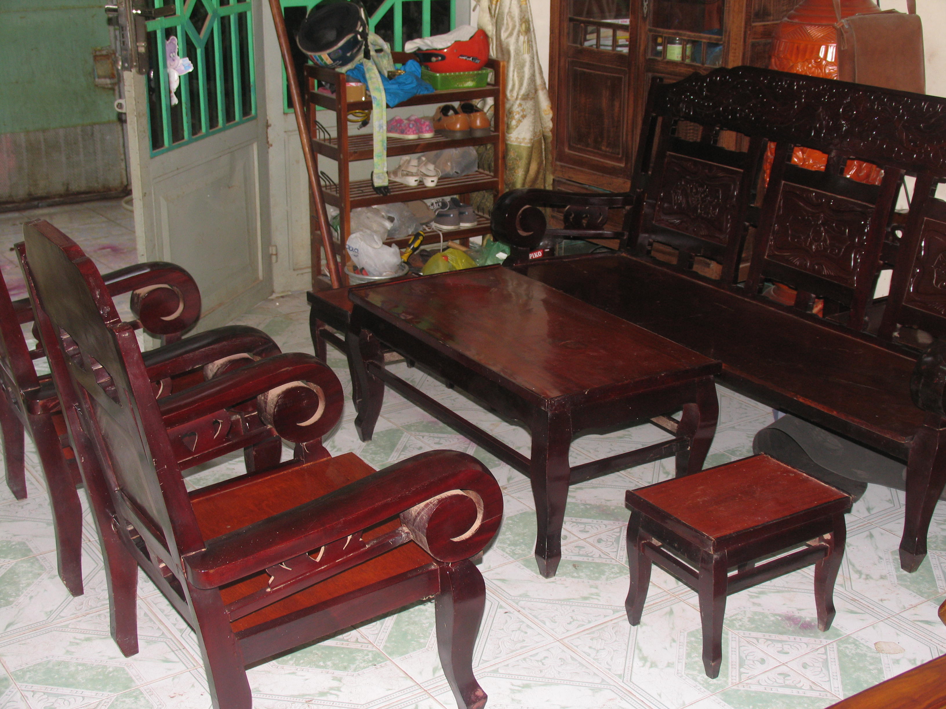 Giá thu mua đồ cũ gỗ hương cao