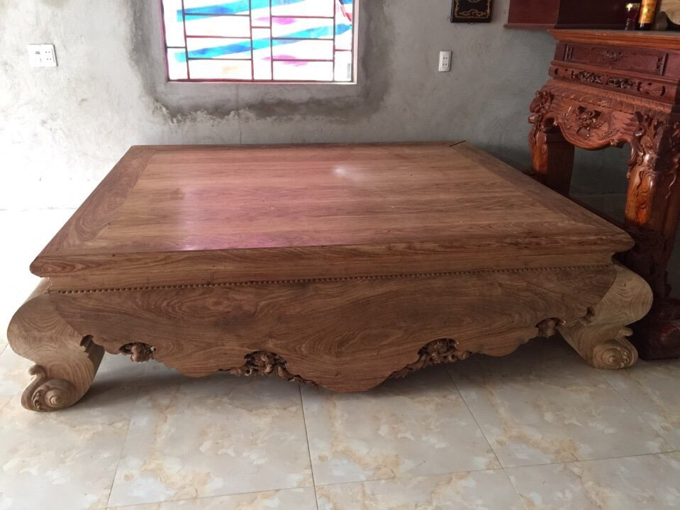 Giá sập gỗ cũ phụ thuộc vào nhiều yếu tố