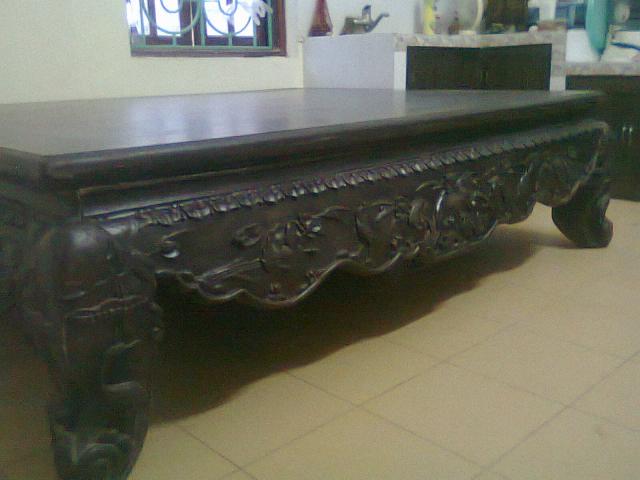 Sập gỗ gụ 70 năm tuổi quý hiếm