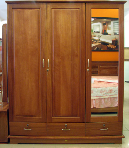 Địa chỉ mua tủ quần áo gỗ cũ tốt nhất Tp.HCM